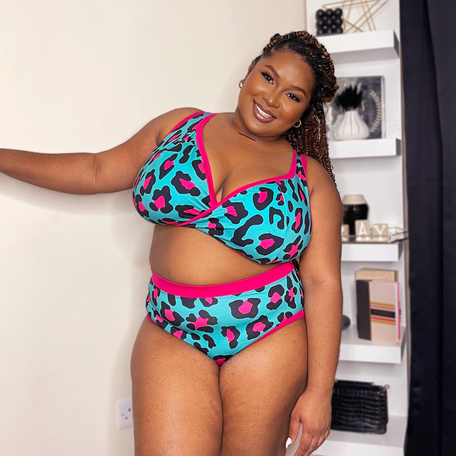 Tanesa wearing a Hot Leopard underwear set